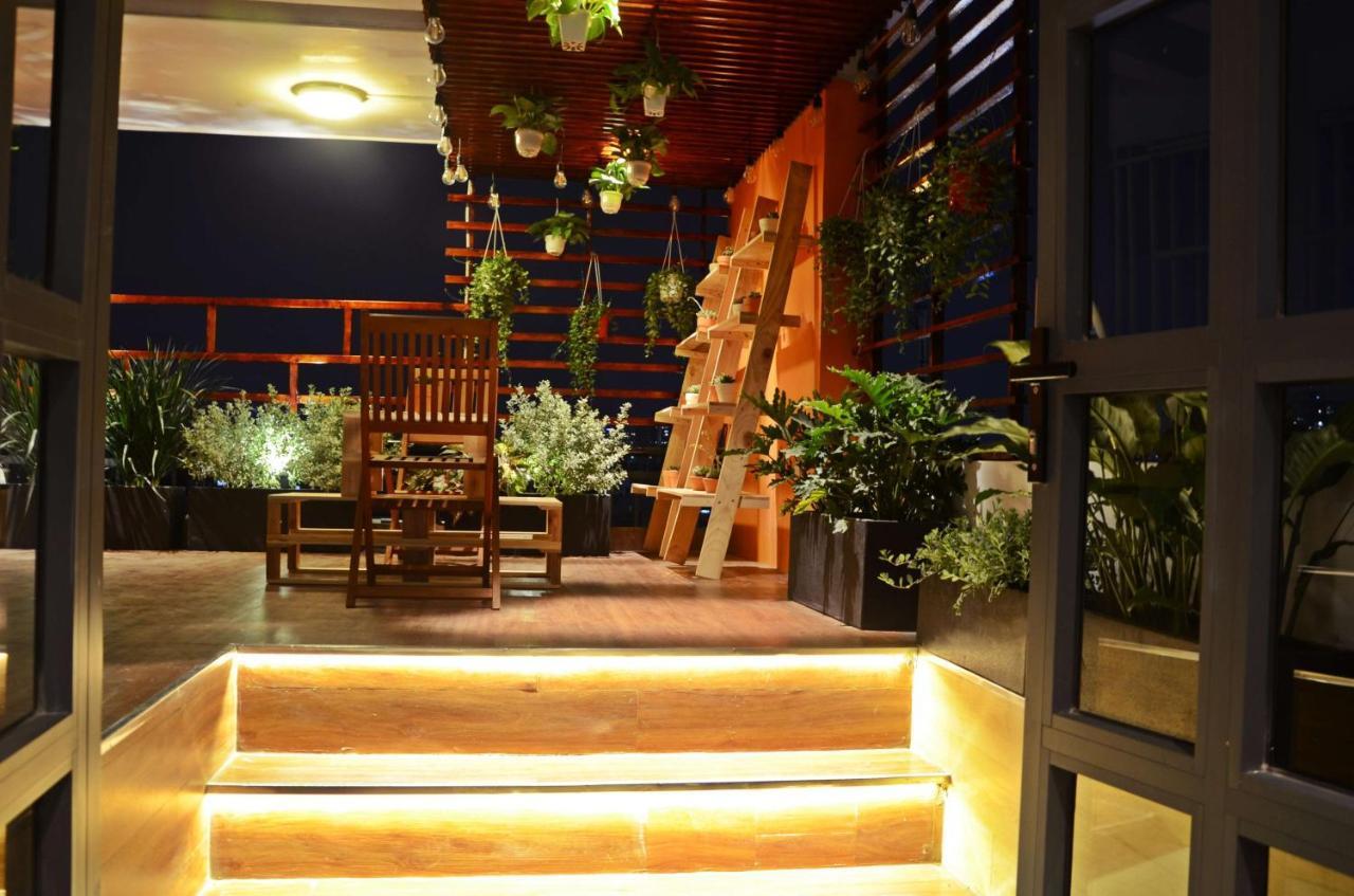 La Hotel Ho Chi Minh City Bagian luar foto